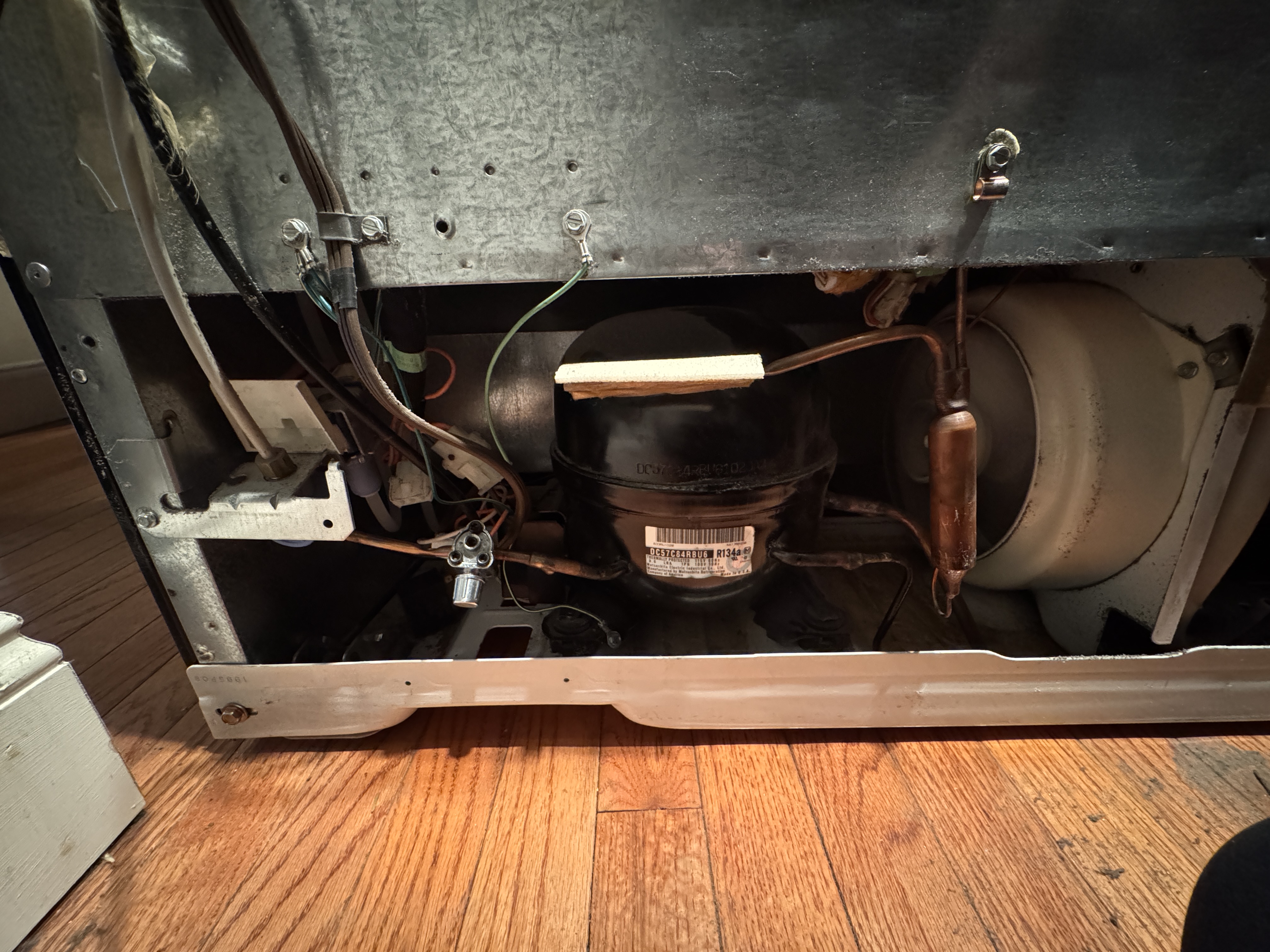 Refrigerator compressor and refrigerant lines — EPA certified service
